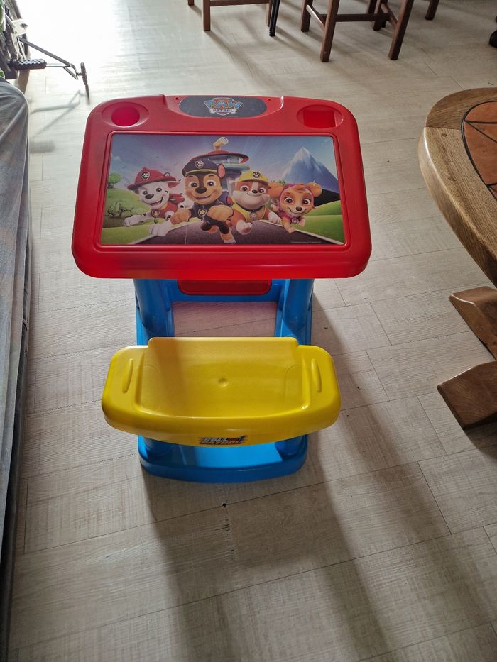 Bureau enfant pat patrouille