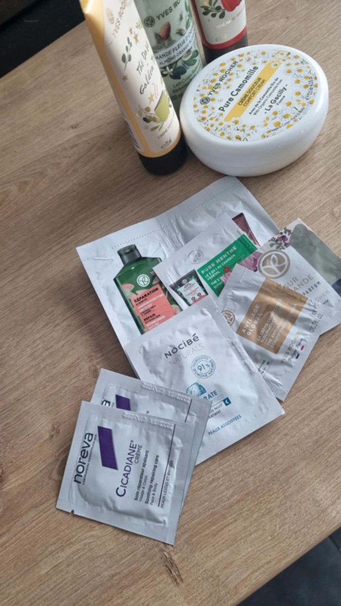 4 produits Yves Rocher neuf crème lait corps - photo numéro 7