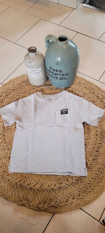 Joli T-shirt garçon Taille 8 ans