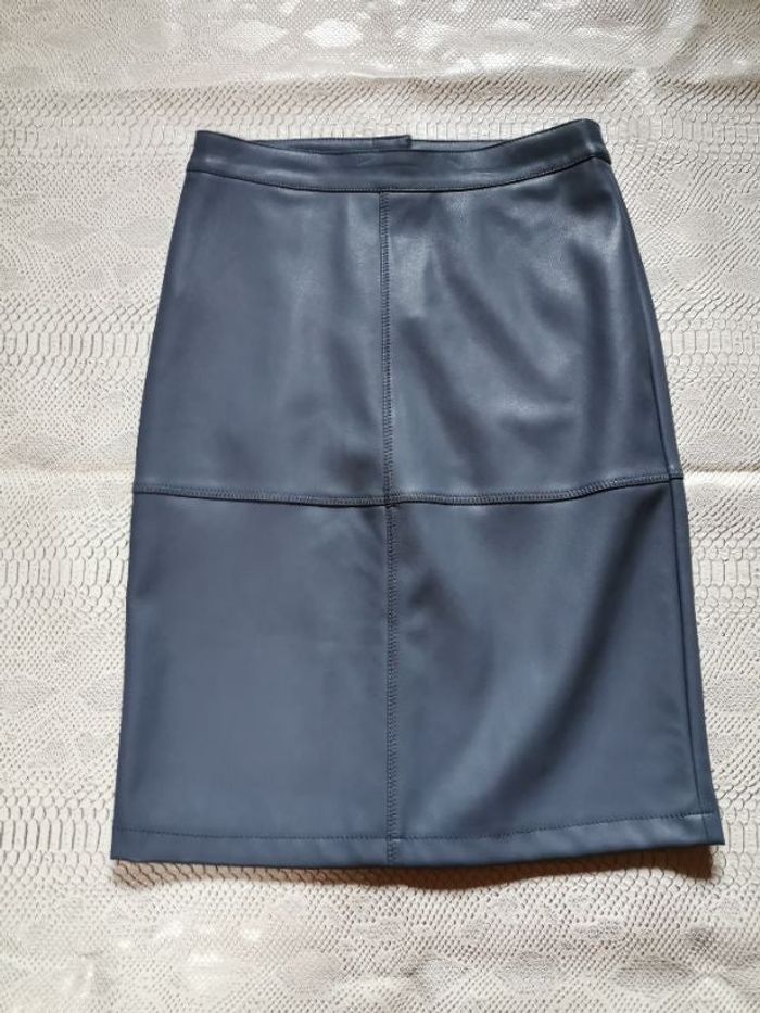 Jupe droite simili cuir gris bleuté Vila T34