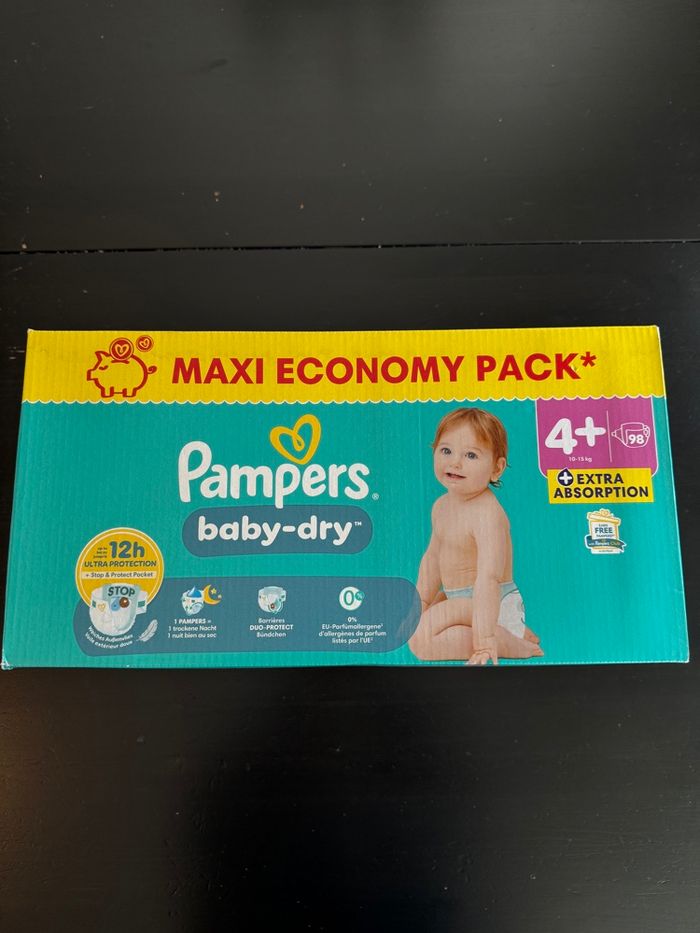 98 couches pampers taille 4 plus