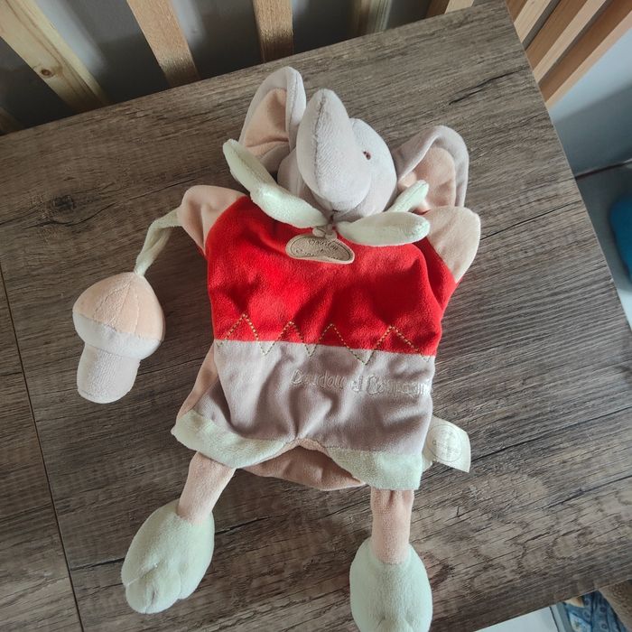 Marionnette éléphant doudou et compagnie