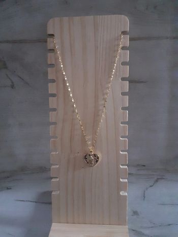 Collier doré St Vierge