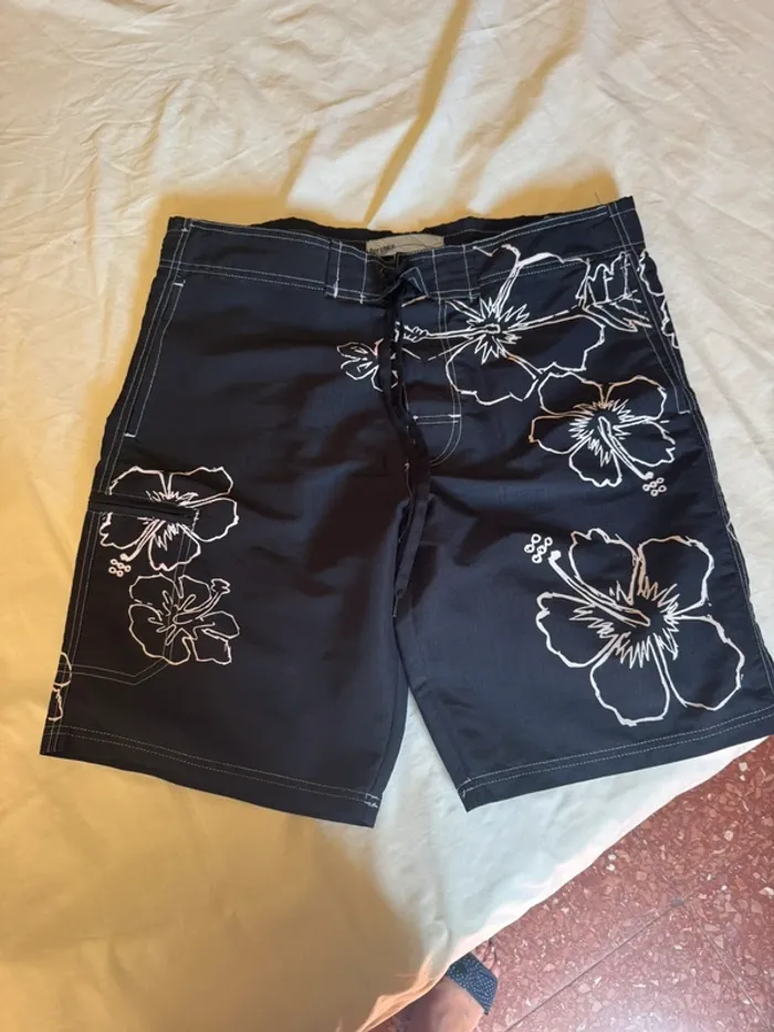 Short de bain Bershka taille M