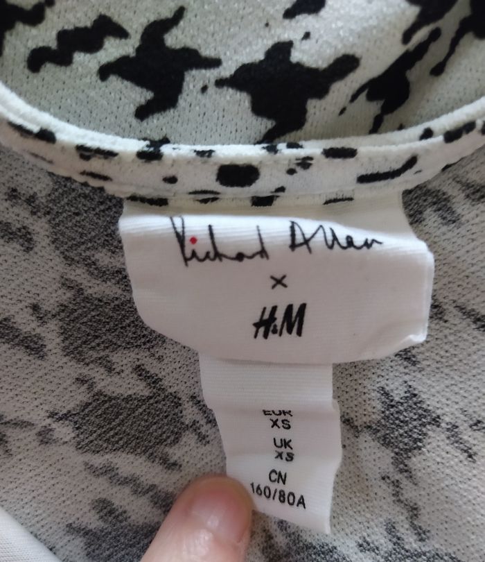 Robe H&M taille XS. - photo numéro 3