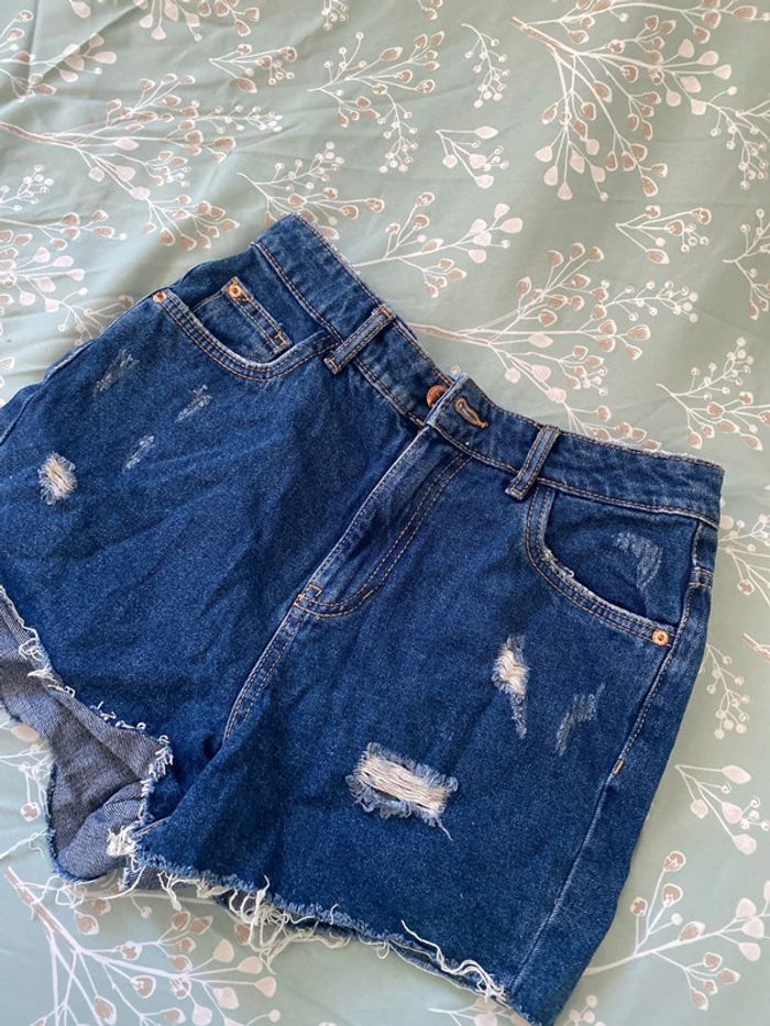 Short en jean taille 36 - photo numéro 2