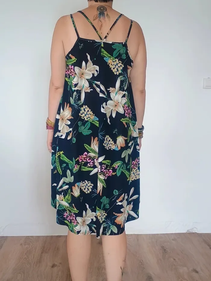 robe longue fleurie T.U - photo numéro 2