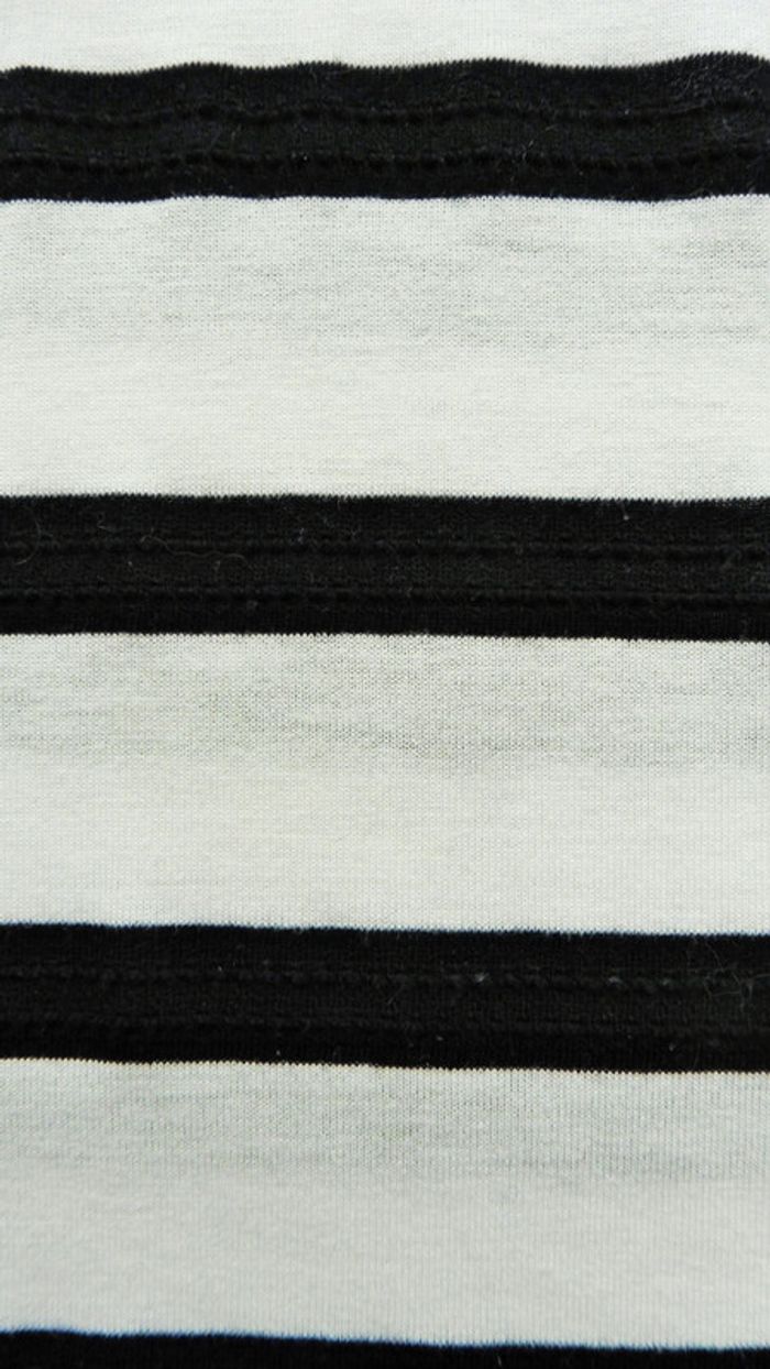 T shirt raye noir et blanc. Camaieu. Taille 38 - photo numéro 3