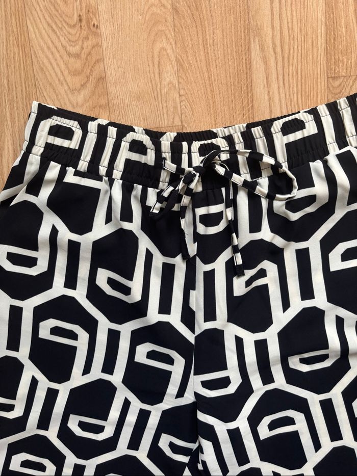 Pantalon à jambes larges - photo numéro 2