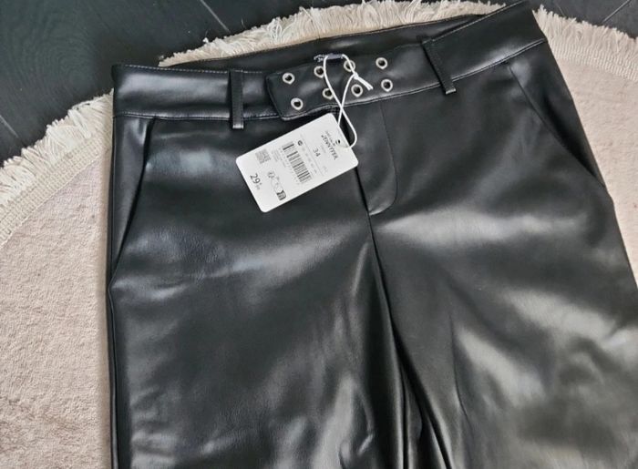 Pantalon droit similicuir neuf Jennifer taille 34 - photo numéro 4