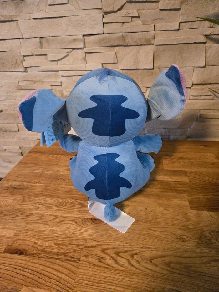 Peluche stitch disney store neuve - photo numéro 3
