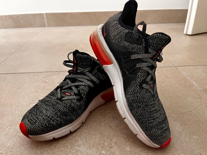 Basket Nike - 36,5 - bon état. - photo numéro 2