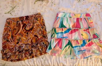 Lot de 2 jupes Naf Naf – Taille M – très bon état