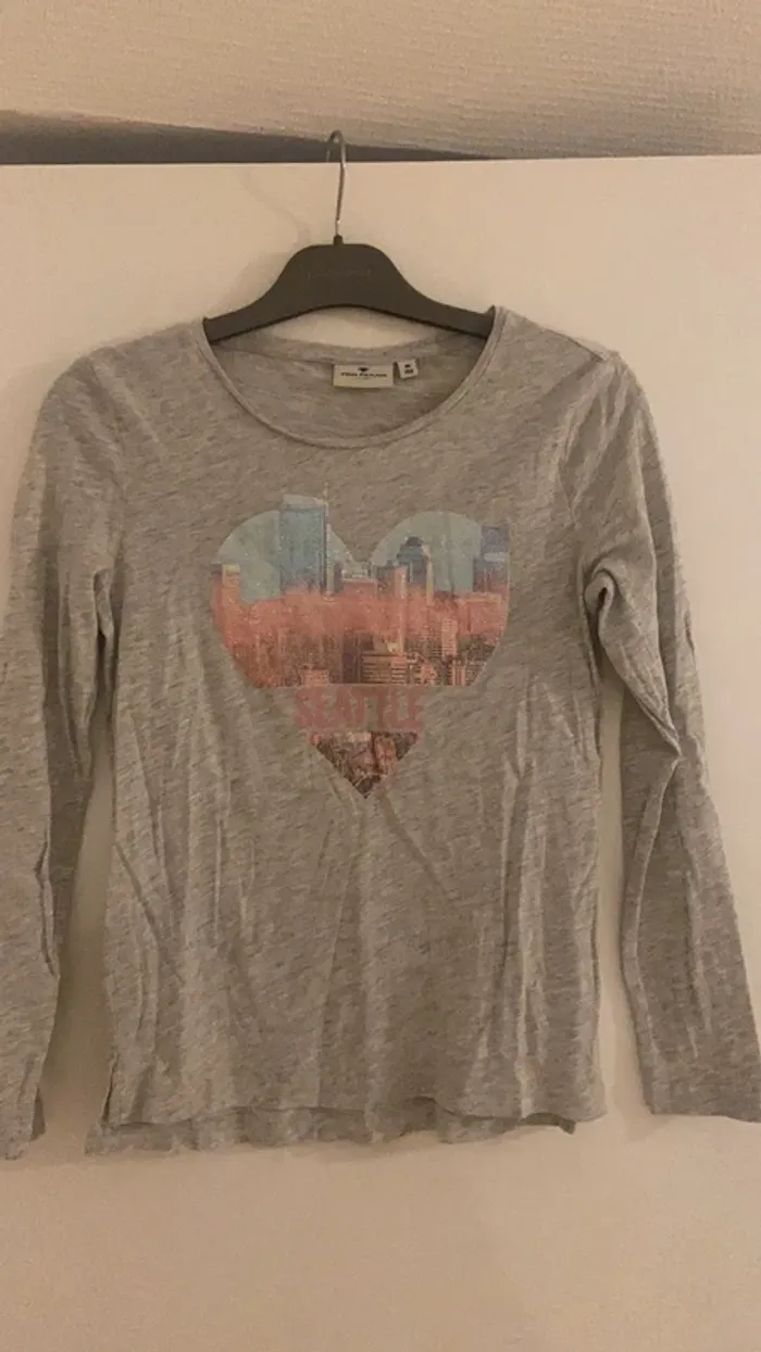 Tee shirt