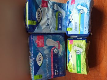 lot de serviette hygiénique  TENA