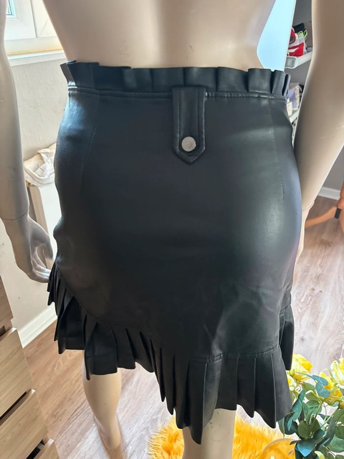 Jupe simili cuir - photo numéro 3