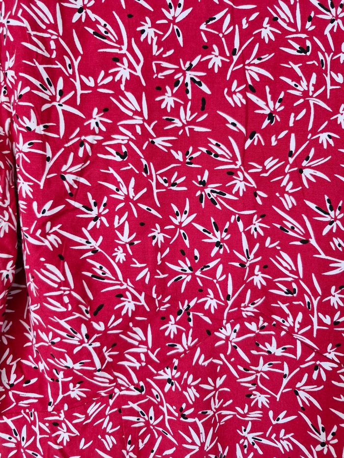 Robe rouge à motif taille 44 neuvr avec étiquettes de SBRN - photo numéro 5
