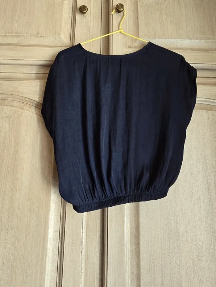 Crop top marine kiabi taille XS - photo numéro 3