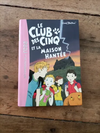 Livre club des cinq