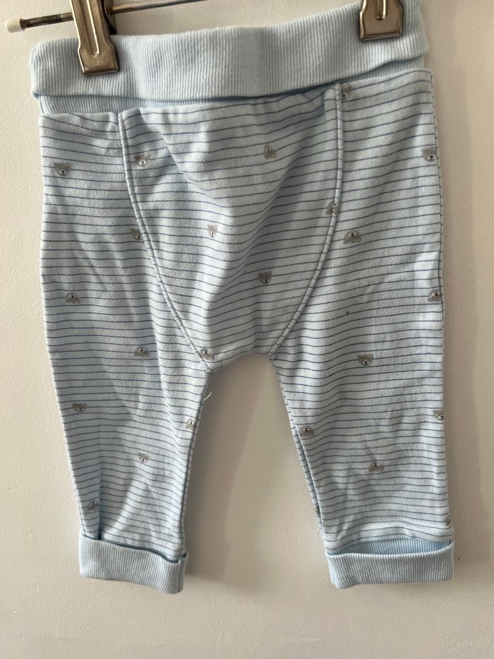 Jogging bleu - photo numéro 4