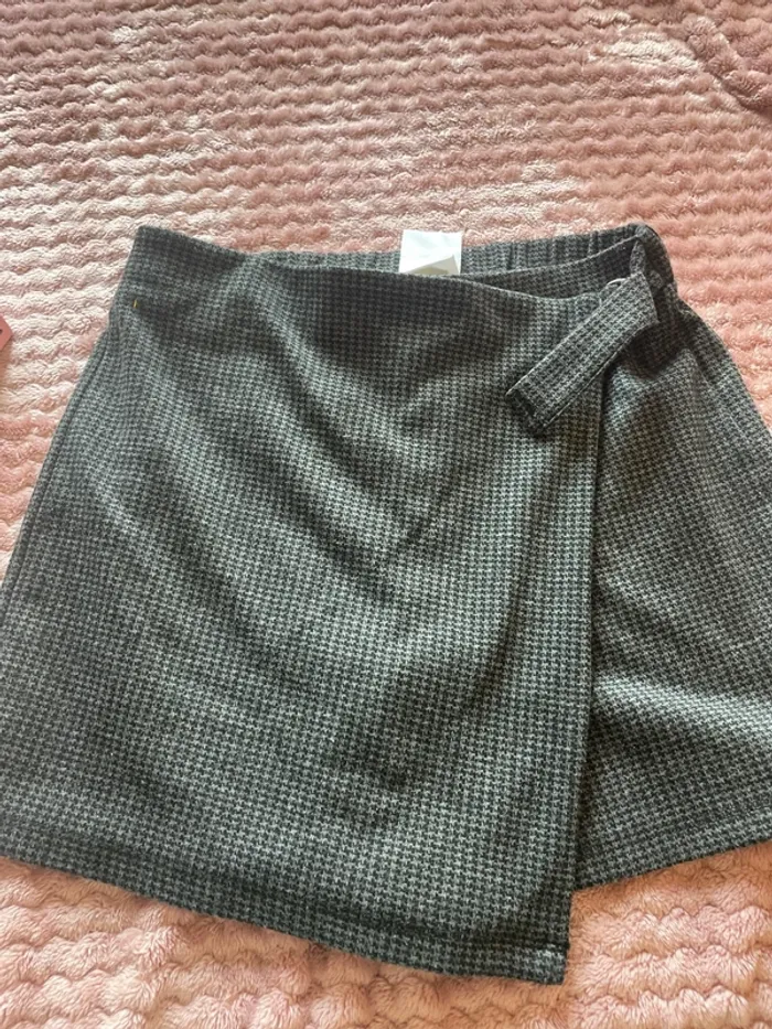 Jupe short neuve