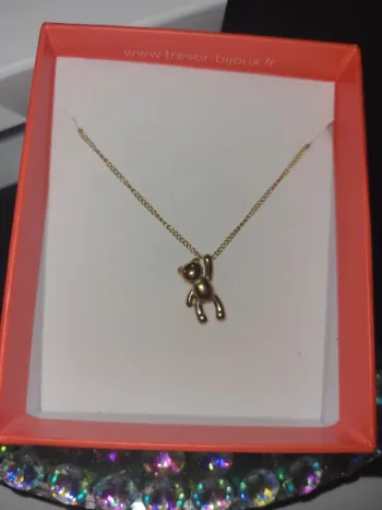 Collier pendentif ourson suspendu en acier inoxydable