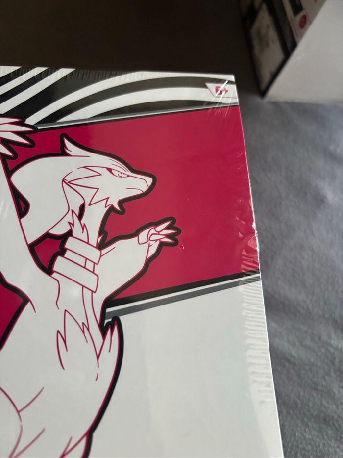ETB Flamme Blanche ev10.5 Pokémon - photo numéro 2