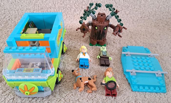 Lego Scooby Doo set 75902 The Mystery Machine - photo numéro 3