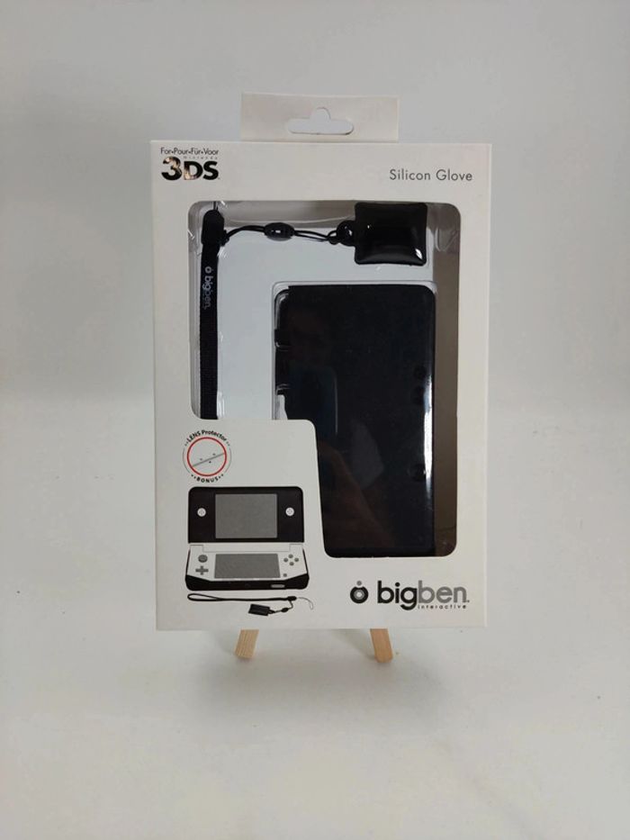 pochette de protection silicone nintendo 3DS gris foncé bigben