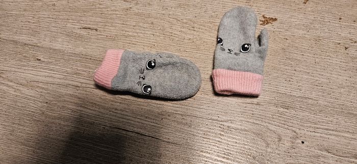 Paire de moufles grise et rose, H&M, 1,5/2 ans - photo numéro 3