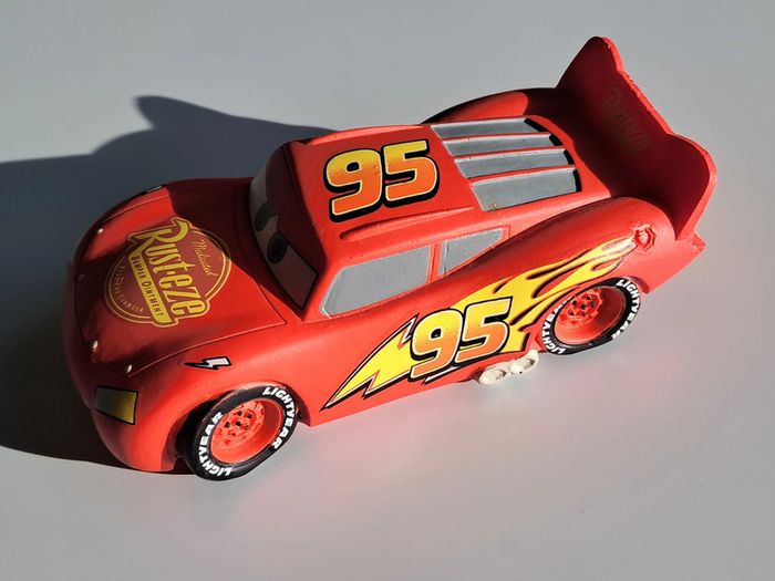 Figurine Flash McQueen de Walt Disney - photo numéro 2