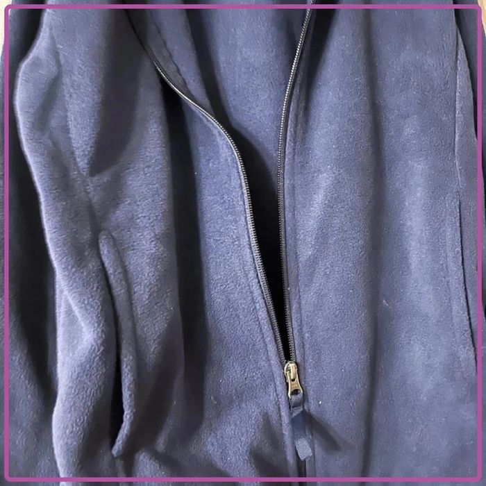 Pull polaire Amazon essentials 8 ans neuf - photo numéro 4