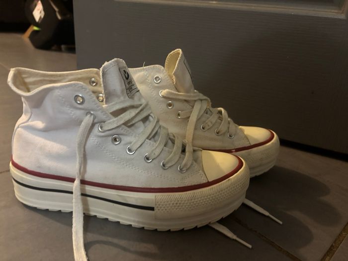 Baskets Victoria - photo numéro 2