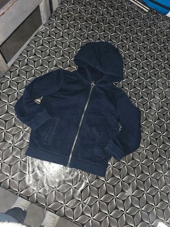 Jolie veste zippée garcon