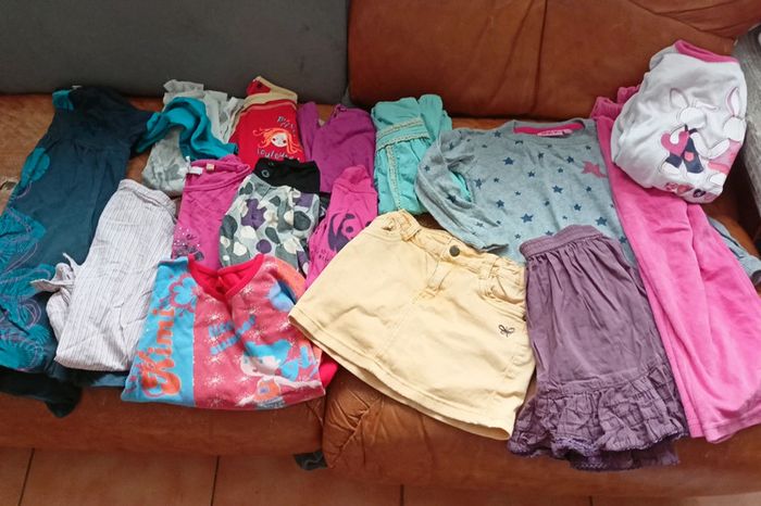 Lot de 16 vêtements fille automne hiver 5 ans - photo numéro 2