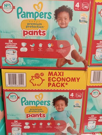 2 cartons de couches Pampers premium protection pants taille 4