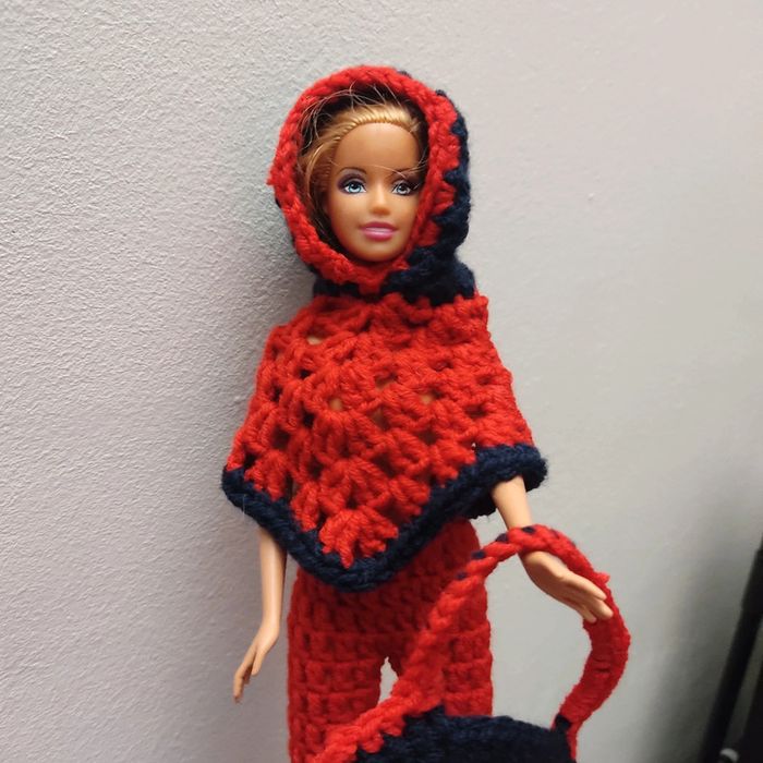 Vêtements pour Barbie 3 € - photo numéro 7