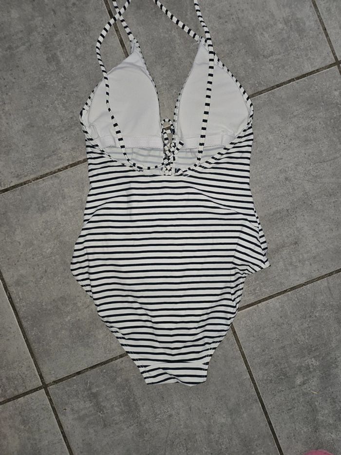 Joli maillot bain femme - photo numéro 3