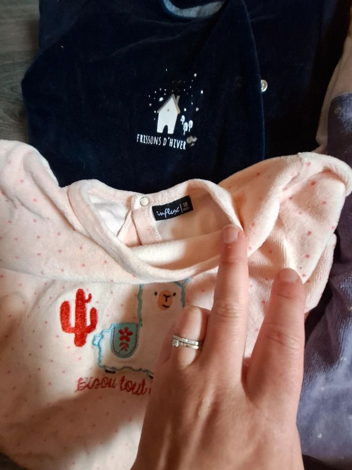 Lot 6 Pyjamas velours - photo numéro 2