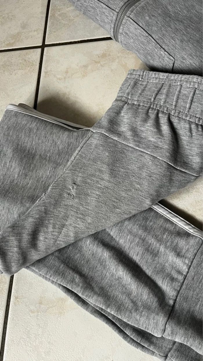 Ensemble survêtement Adidas - photo numéro 2