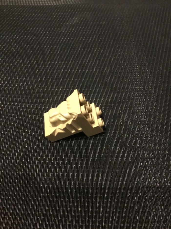 Lego brique sculptée tête de lion beige 2x3x3 lego officiel. - photo numéro 5