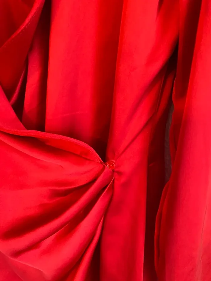 Robe satin rouge Zara taille L 40 - photo numéro 2