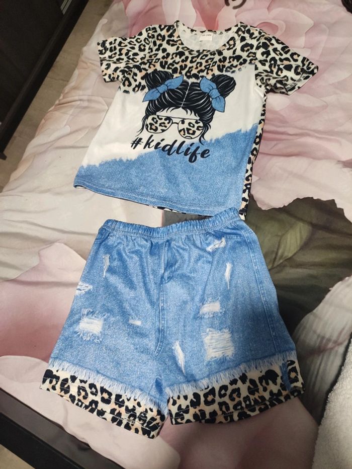 Ensemble été short et t-shirt 18/24 mois