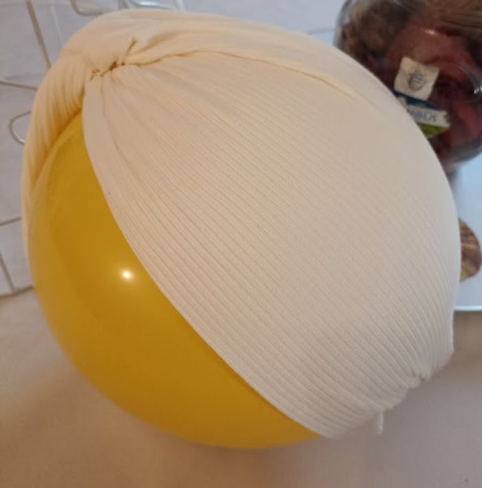 Turban/Bonnet Crème Torsadé Côtelé Chic et Confortable - photo numéro 4