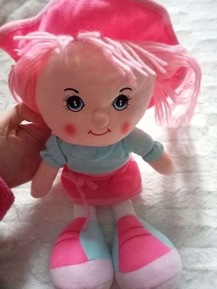 Poupée en peluche sonore - photo numéro 6