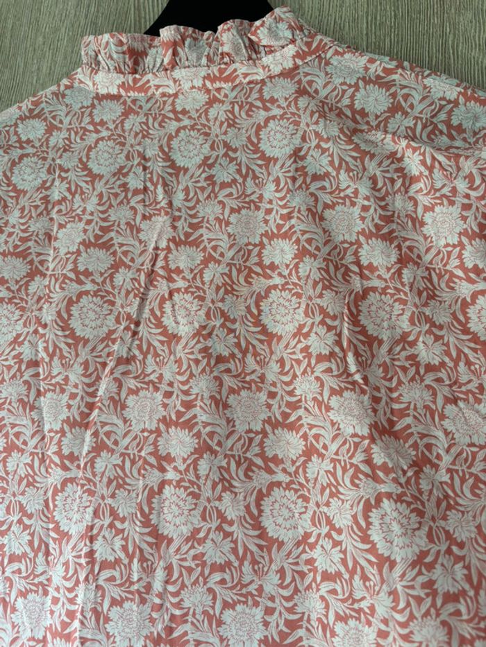 🤍 Chemise Sézane Manon imprimé fleuri corail et blanc avec volants - photo numéro 8