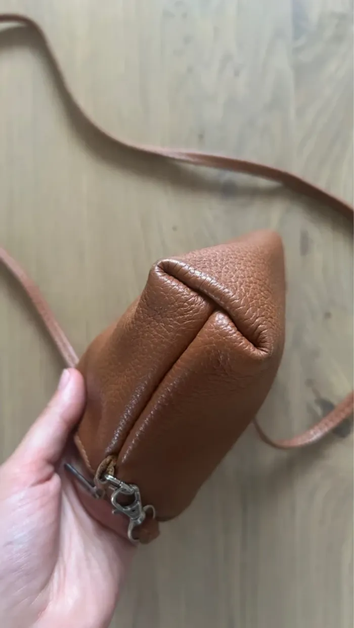 Petit sac bandoulière en cuir camel - photo numéro 5