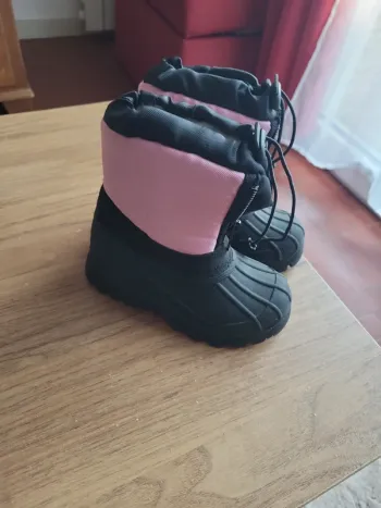 Bottes de neige neuves