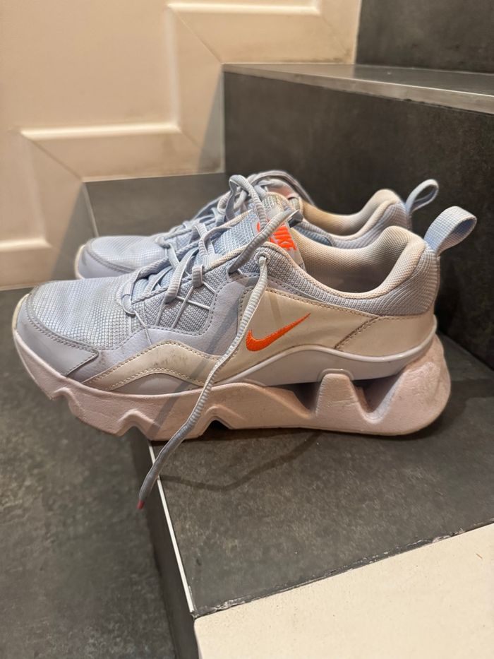 Baskets Nike pointure 39 -30€ - photo numéro 4