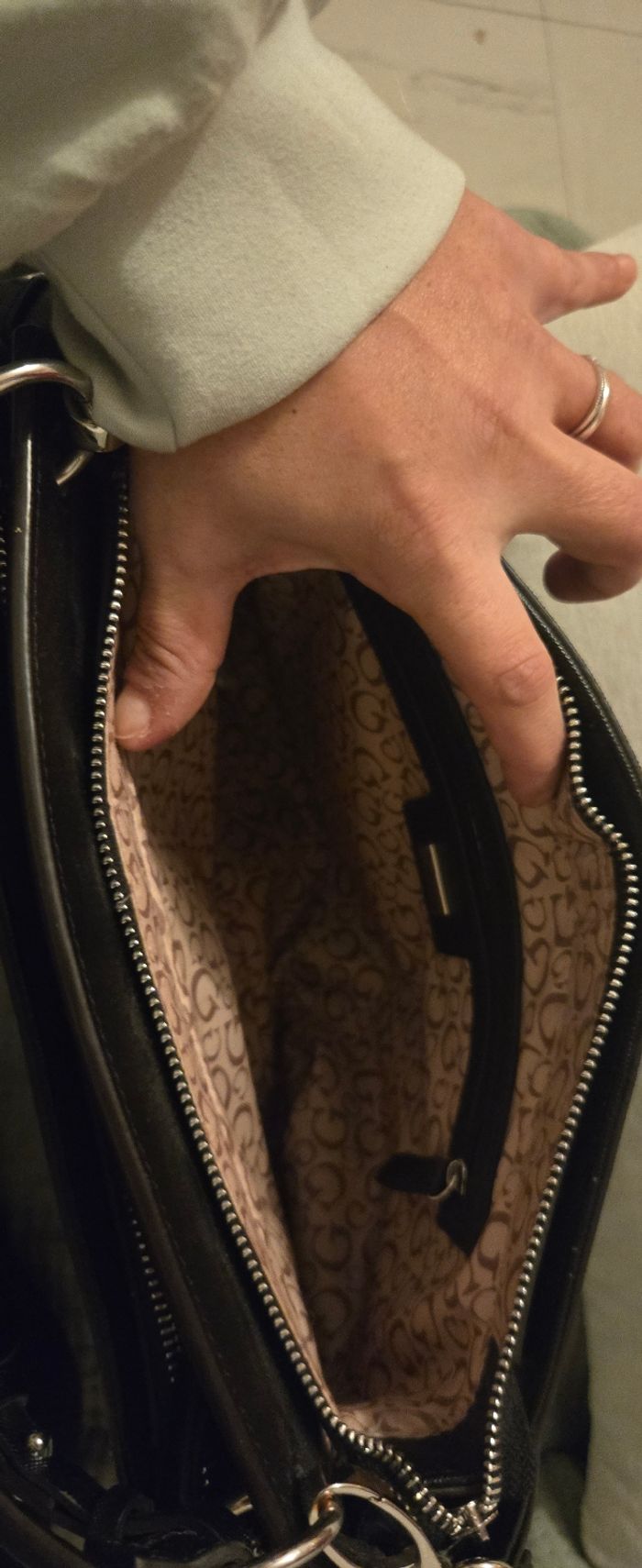 Sac guess - photo numéro 8